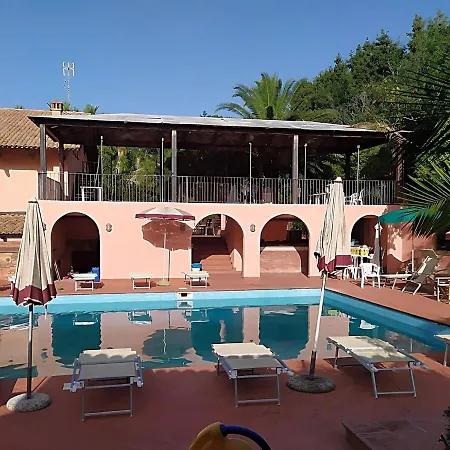 Apartment Tasteful In Sant Irene Torre Vecchia With Pool San Costantino